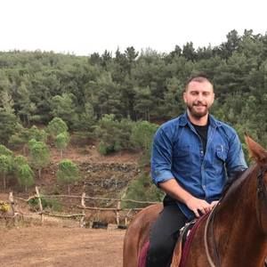 Meet your Posher, Hoda